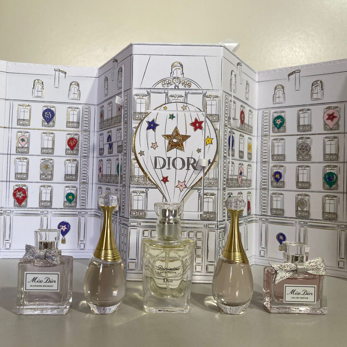 Kit 5 Miniatures Christian Dior 30 ‘ Montaigne: Cette offre se termine aujourd'hui